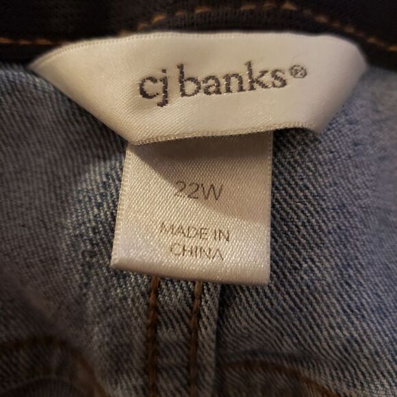 CJ Banks Light Wash Capri Jeans Sz 22W - Picture 3 of 5